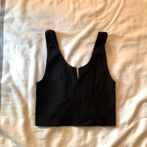 Ribbed V Crop Tank